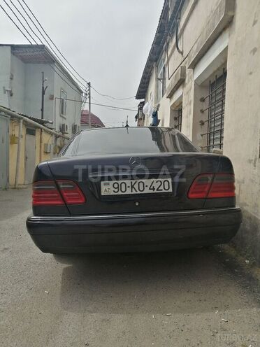 Mercedes E 240 1998, 257,000 km - 2.4 l - Bakı