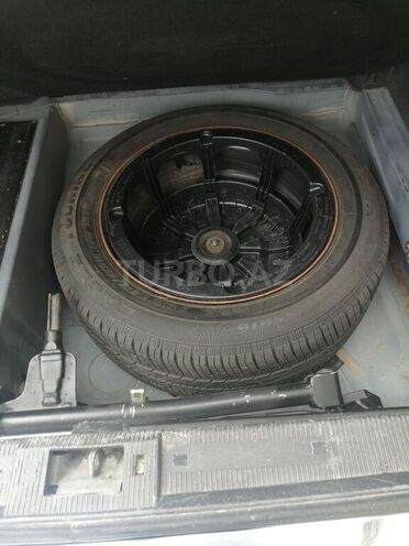 Mercedes E 240 1998, 257,000 km - 2.4 l - Bakı