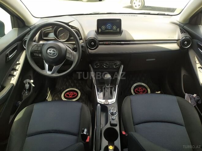 Toyota Yaris 2016, 74,000 km - 1.5 l - Bakı