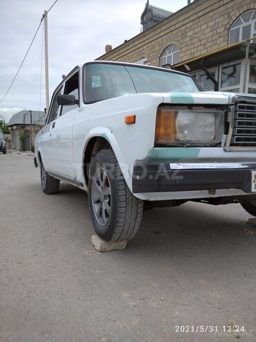 LADA (VAZ) 2107 2005, 72,140 km - 1.6 l - Quba