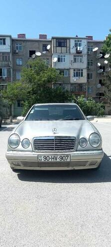 Mercedes E 240 1998, 315,000 km - 2.4 l - Sumqayıt