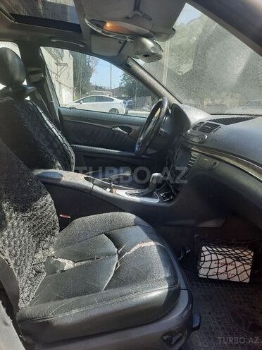 Mercedes E 270 2002, 300,000 km - 2.7 л - Bakı