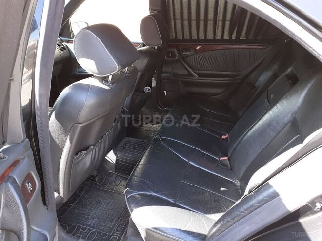 Mercedes E 270 2001, 362,000 km - 2.7 l - Xırdalan