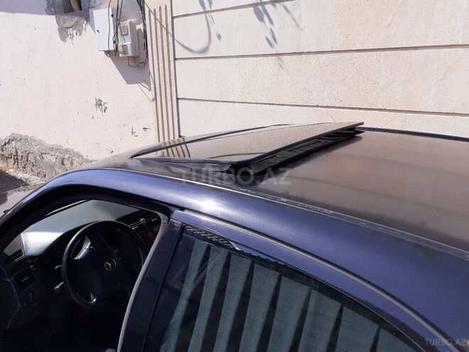 Mercedes E 270 2001, 362,000 km - 2.7 l - Xırdalan
