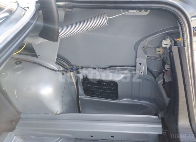 Mercedes E 230 1997, 251,738 km - 2.3 l - Sumqayıt
