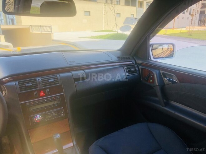 Mercedes E 230 1997, 251,738 km - 2.3 l - Sumqayıt