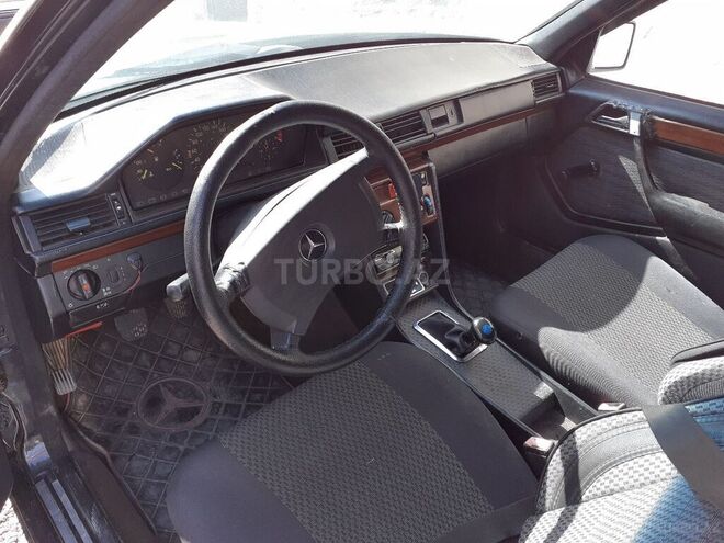 Mercedes E 220 1992, 399,000 km - 2.2 l - Xırdalan