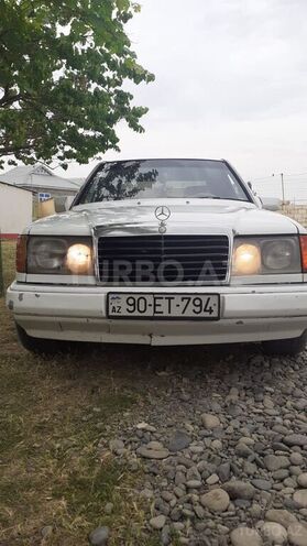 Mercedes E 250 1991, 350,000 km - 2.5 l - Biləsuvar