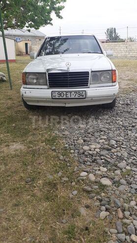 Mercedes E 250 1991, 350,000 km - 2.5 l - Biləsuvar