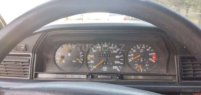 Mercedes 190 1992, 290,000 km - 2.0 l - Bakı