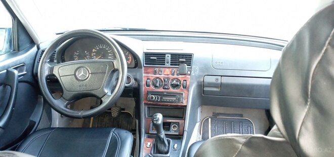 Mercedes C 220 2000, 348,000 km - 2.2 l - Bakı