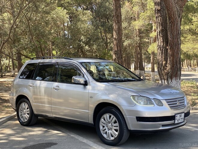 Mitsubishi Airtrek 2002, 267,000 km - 2.4 л - Sumqayıt