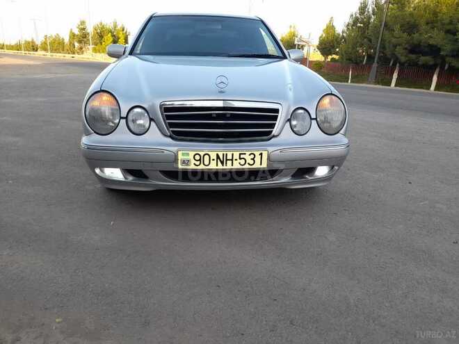 Mercedes E 220 2000, 570,361 km - 2.2 l - Qazax