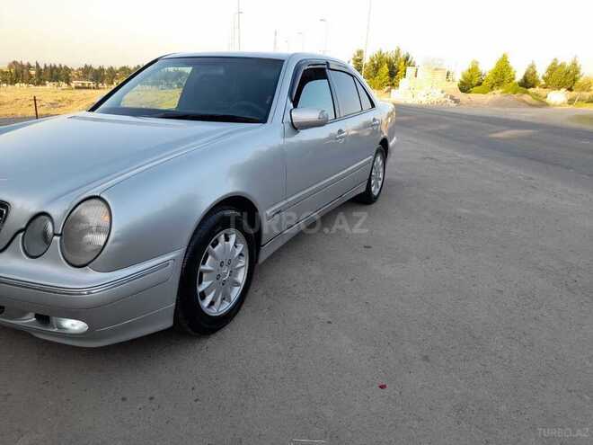 Mercedes E 220 2000, 570,361 km - 2.2 l - Qazax