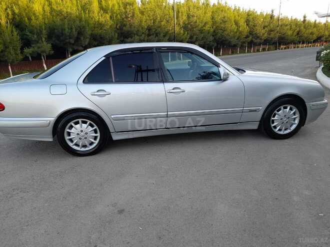 Mercedes E 220 2000, 570,361 km - 2.2 l - Qazax