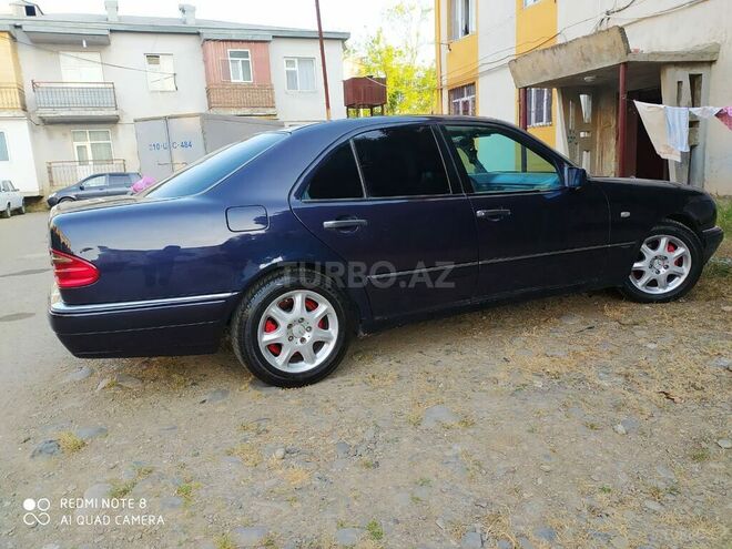 Mercedes E 200 1996, 276,000 km - 2.0 l - Masallı