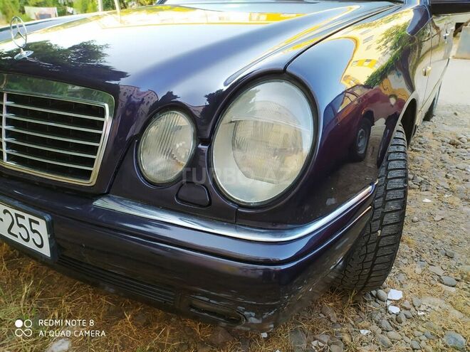 Mercedes E 200 1996, 276,000 km - 2.0 l - Masallı