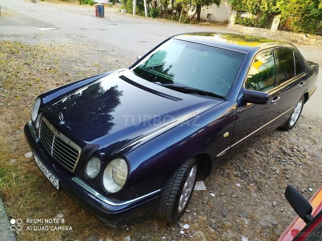 Mercedes E 200 1996, 276,000 km - 2.0 l - Masallı