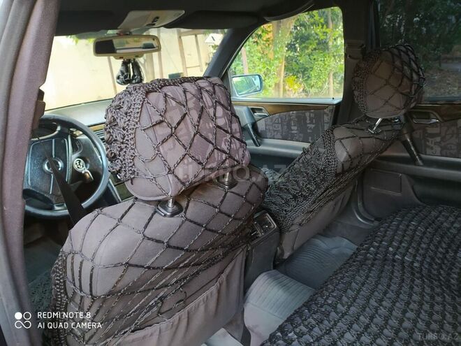 Mercedes E 200 1996, 276,000 km - 2.0 l - Masallı