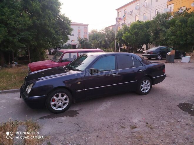 Mercedes E 200 1996, 276,000 km - 2.0 l - Masallı
