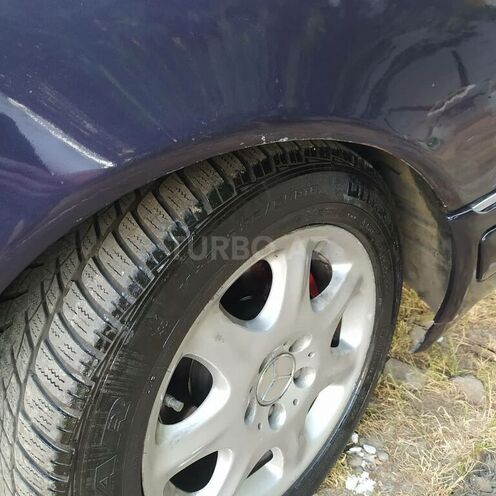 Mercedes E 200 1996, 276,000 km - 2.0 l - Masallı