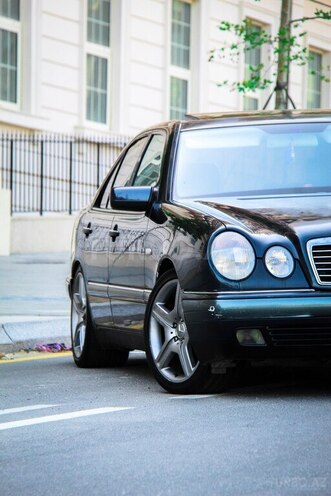 Mercedes E 230 1997, 333,333 km - 2.3 l - Bakı