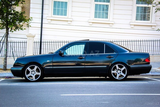 Mercedes E 230 1997, 333,333 km - 2.3 l - Bakı