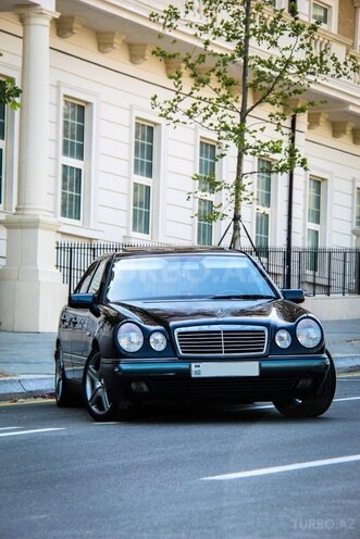 Mercedes E 230 1997, 333,333 km - 2.3 l - Bakı