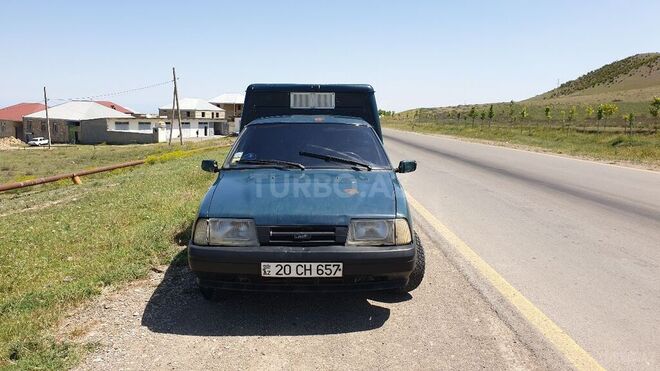 Moskvich  2002, 296,824 km - 1.5 l - Göygöl