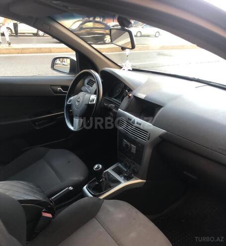 Opel Astra 2010, 250,000 km - 1.3 l - Bakı