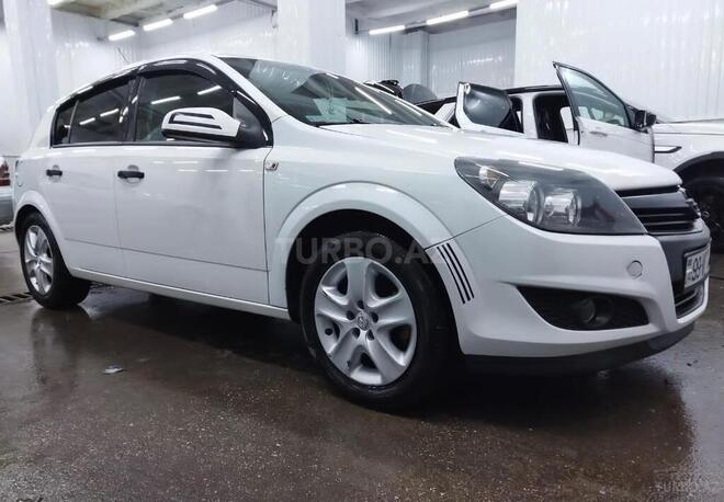 Opel Astra 2010, 250,000 km - 1.3 l - Bakı