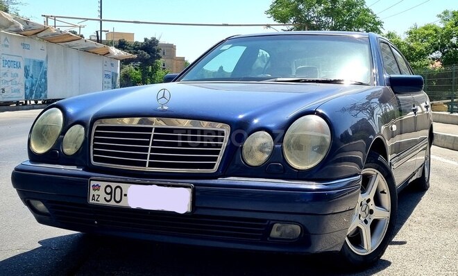 Mercedes E 240 1999, 241,000 km - 2.4 l - Bakı