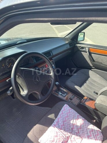 Mercedes E 280 1994, 445,000 km - 2.8 л - Bakı
