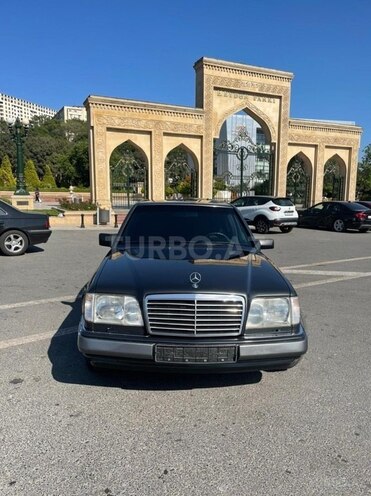 Mercedes E 280 1994, 445,000 km - 2.8 л - Bakı