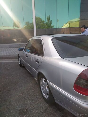 Mercedes C 230 1999, 327,000 km - 2.3 л - Bakı