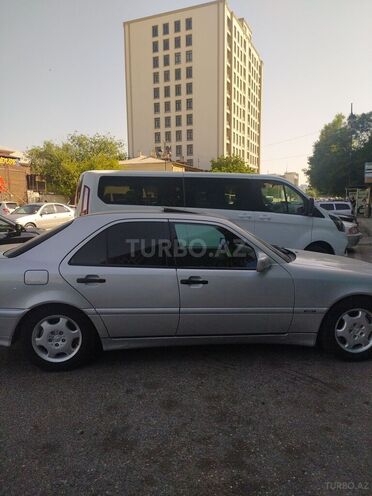Mercedes C 230 1999, 327,000 km - 2.3 л - Bakı