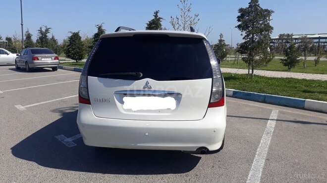 Mitsubishi Grandis 2004, 152,317 km - 2.4 l - Sumqayıt