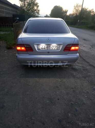 Mercedes E 270 2000, 668,000 km - 2.7 л - Masallı