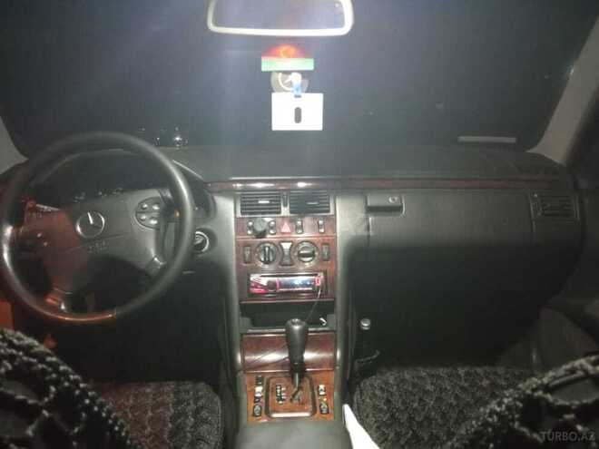 Mercedes E 270 2000, 668,000 km - 2.7 л - Masallı