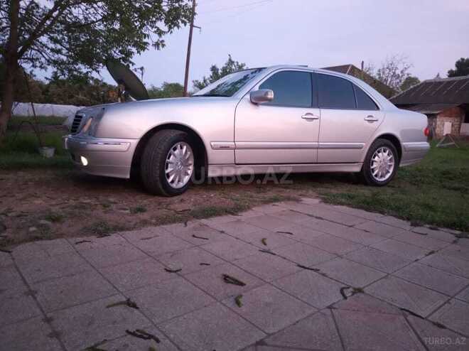 Mercedes E 270 2000, 668,000 km - 2.7 л - Masallı