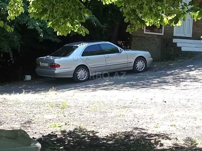 Mercedes E 270 2000, 668,000 km - 2.7 л - Masallı