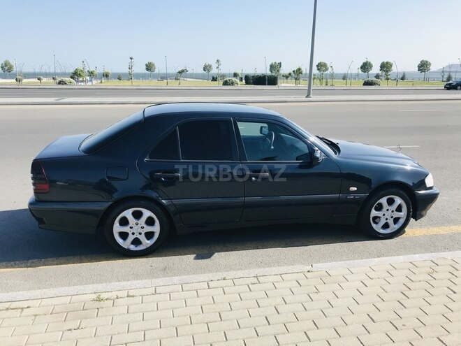 Mercedes C 220 2000, 417,000 km - 2.2 l - Bakı