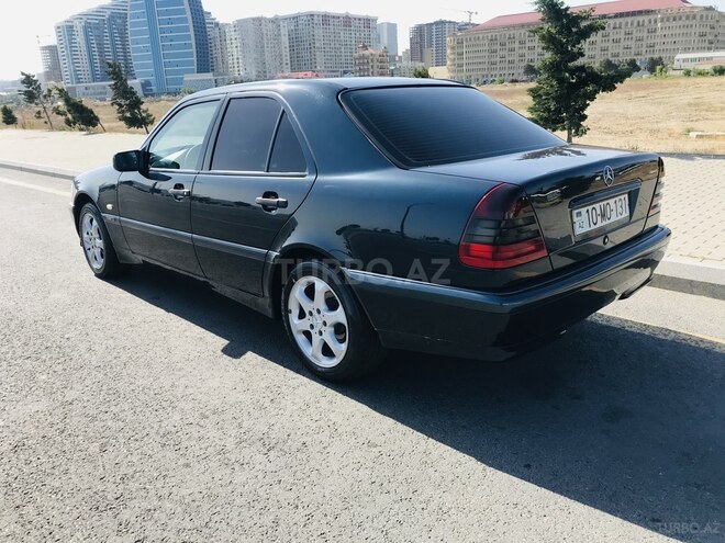 Mercedes C 220 2000, 417,000 km - 2.2 l - Bakı