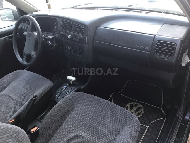 Volkswagen Golf 1995, 215,900 km - 2.0 l - Bakı