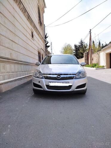 Opel Astra 2010, 208,800 km - 1.3 l - Bakı