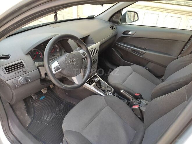 Opel Astra 2010, 208,800 km - 1.3 l - Bakı