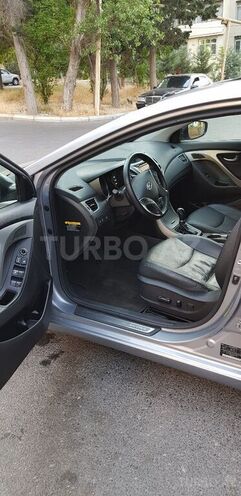 Hyundai Elantra 2015, 68,300 km - 1.8 л - Bakı