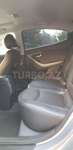 Hyundai Elantra 2015, 68,300 km - 1.8 л - Bakı