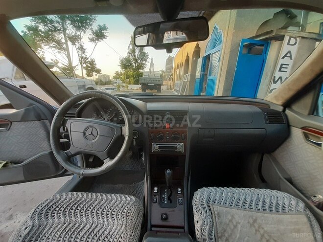 Mercedes C 220 1995, 285,980 km - 2.2 л - Bakı