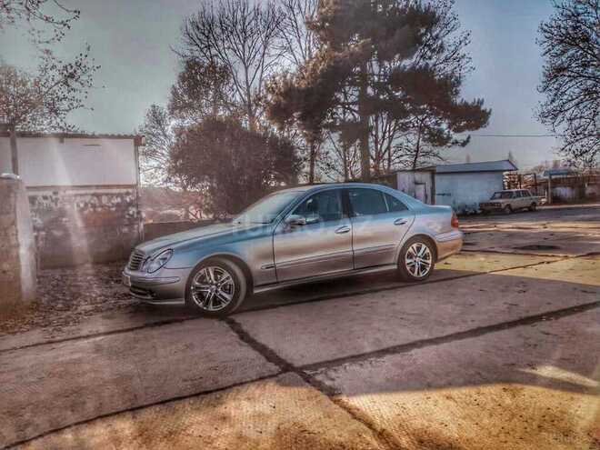 Mercedes E 320 2004, 332,000 km - 3.2 л - Goranboy
